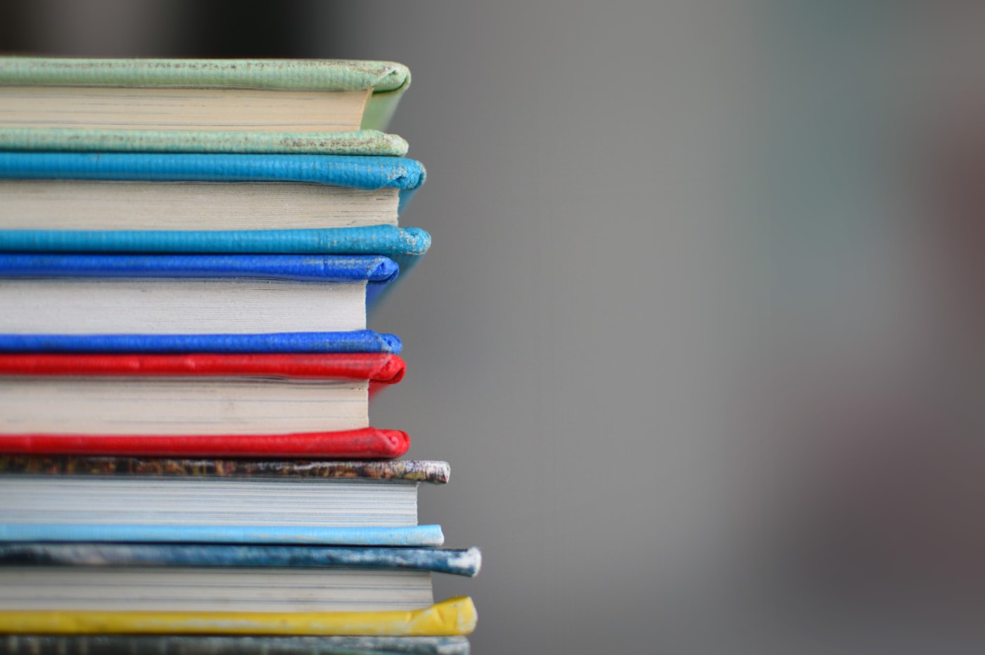 Books arranged in the shelves of the school library